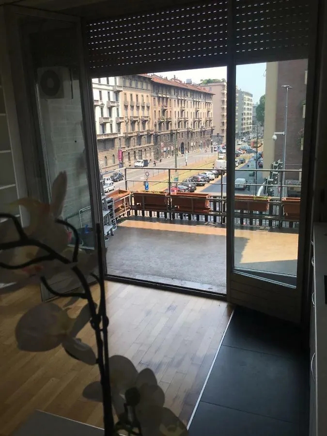 Rio Central M3 Sondrio E Stazione Centrale Milan Italy